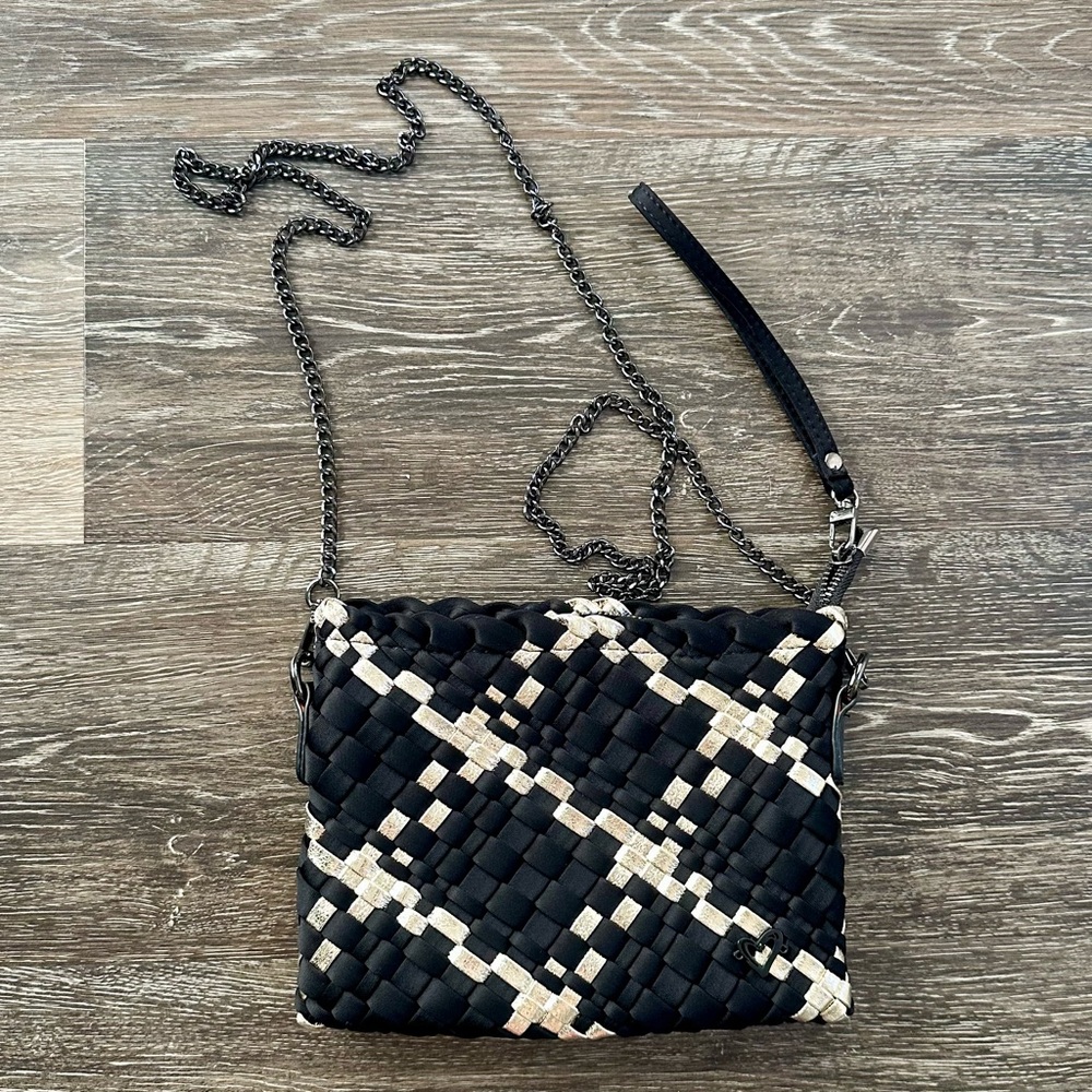 preneLOVE Charlotte Hand-Woven Neoprene Crossbody Bag - Black & Gold Metallic